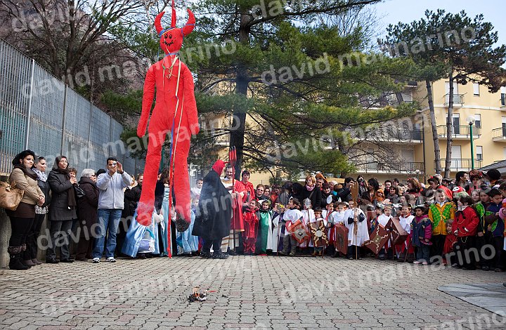 Bimbi prati nuovi 2011-7321.jpg